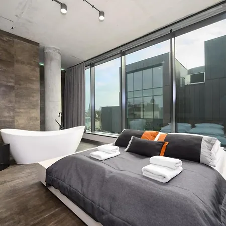 Rich By Oneapartments דירה סופוט